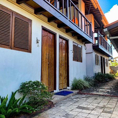Capung Guesthouse Джимбаран Екстер'єр фото