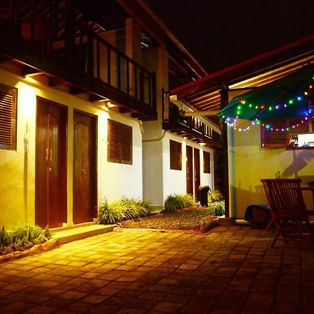 Capung Guesthouse Джимбаран Екстер'єр фото
